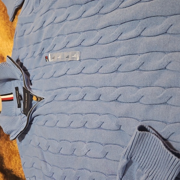 Tommy Hilfiger Men's Light Blue Zip-Up Sweater - Picture 4 of 5